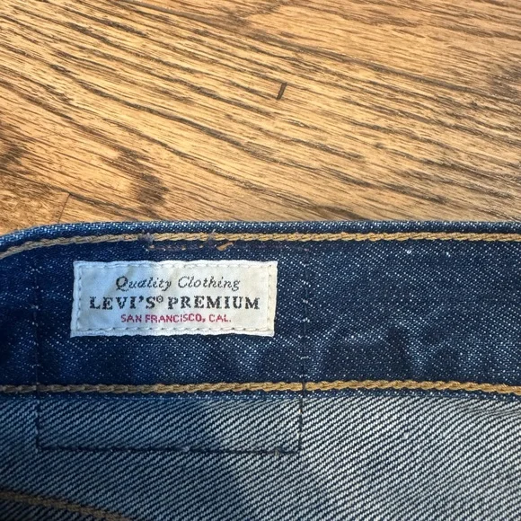 Levi’s Low Rise Dad Jean - Picture 4 of 6